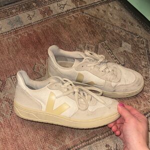 Veja Women's Beige and Cream Sneakers